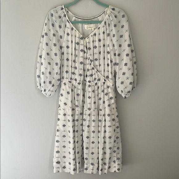 Anthropologie Dresses & Skirts - Elegant White and Blue cotton patterned Dress by Anthropologie dress.  Size M